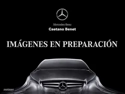 Azul Usado 2024 Mercedes E220 Advanced Berlina | 63.900 €