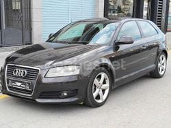 Gris / plata Usado 2009 Audi A3 Attraction Berlina | 7990 € (Un poco caro)
