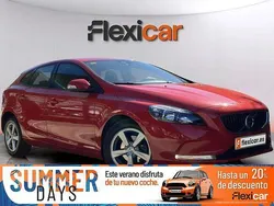 Rojo Usado 2017 Volvo V40 Inscription Familiar | 13.990 € (Precio justo)