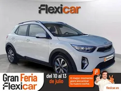 Blanco Usado 2022 Kia Stonic SUV | 15.990 € (Precio justo)