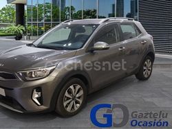 Gris / plata Usado 2023 Kia Stonic SUV | 18.900 € (Precio justo)
