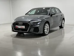 Gris daytona efecto perla Usado 2023 Audi A3 Ambiente Utilitario | 36.990 € (Caro)