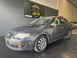 Gris / plata Usado 2010 VW Passat Advance Berlina | 6499 € (Precio justo)