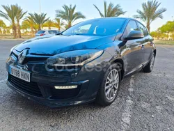 Gris / plata Usado 2014 Renault Mégane III LIMITED Berlina | 7950 € (Precio justo)