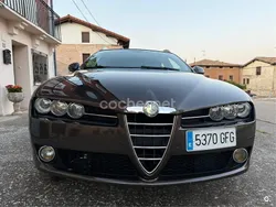 Marrón Usado 2009 Alfa Romeo 159 Familiar | 5300 € (Un poco caro)