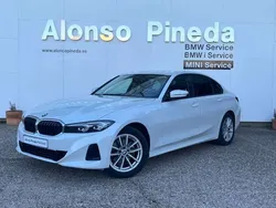Blanco Usado 2024 BMW 320 Comfort Edition Berlina | 36.900 €