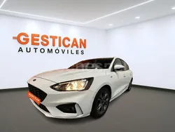 Blanco Usado 2018 Ford Focus ST-Line Berlina | 13.990 € (Precio justo)