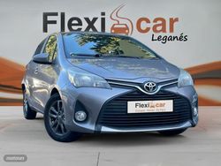 Gris Usado 2015 Toyota Yaris Active Berlina | 9990 € (Precio justo)
