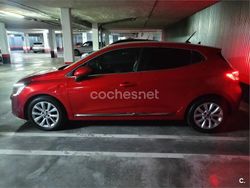 Rojo Usado 2021 Renault Clio V Zen Berlina | 15.500 € (Un poco caro)
