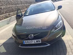 Marrón Usado 2016 Volvo V60 CC Momentum Familiar | 11.750 € (Un poco caro)