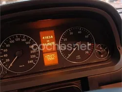Negro Usado 2004 Mercedes A170 Classic Monovolumen | 4700 €