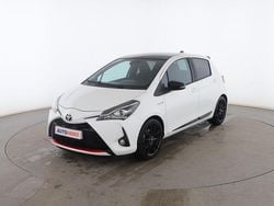 Blanco Usado 2019 Toyota Yaris Hybrid Sport Utilitario | 17.399 € (Un poco caro)