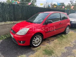 Rojo Usado 2006 Ford Fiesta Sport Utilitario | 2999 € (Buen precio)