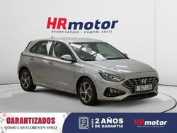 Gris / plata Usado 2022 Hyundai i30 Berlina | 15.310 € (Precio justo)