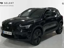 Negro Nuevo 2025 Volvo XC40 SUV | 46.500 €