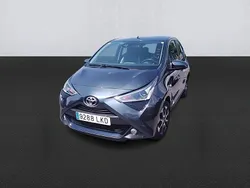 Gris Usado 2020 Toyota Aygo X-play Utilitario | 11.500 € (Precio justo)