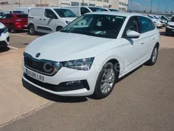 Blanco Usado 2021 Skoda Scala Ambition Utilitario | 12.200 € (Buen precio)