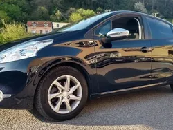 Blanco Usado 2014 Peugeot 208 Active Utilitario | 9900 € (Caro)