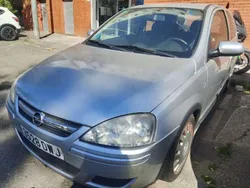 Plateado Usado 2006 Opel Corsa Utilitario | 1200 €