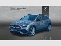 Gris / plateado Usado 2022 Mercedes GLA220 AMG line SUV | 40.490 € (Precio justo)