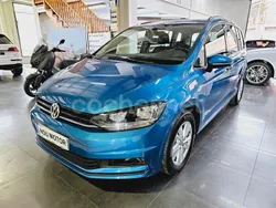 Azul Usado 2021 VW Touran Advance Monovolumen | 24.900 € (Precio justo)