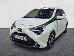 Usado 2021 Toyota Aygo X-play Utilitario | 11.390 € (Precio justo)