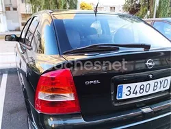 Verde Usado 2002 Opel Astra Edition Berlina | 2400 € (Un poco caro)