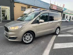 Gris Usado 2017 Ford Tourneo Courier Titanium Monovolumen | 10.900 € (Precio justo)