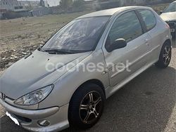 Gris / plata Usado 2004 Peugeot 206 Quiksilver Berlina | 2800 € (Precio justo)