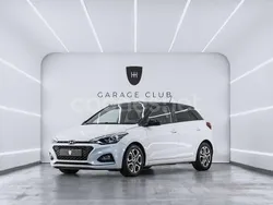 Blanco Usado 2020 Hyundai i20 Berlina | 10.499 € (Buen precio)