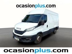 Blanco Usado 2022 Iveco Daily Familiar | 24.773 € (Buen precio)