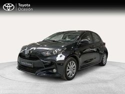 Negro Usado 2024 Toyota Yaris Hybrid Active Utilitario | 19.900 € (Precio justo)