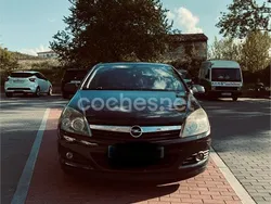 Negro Usado 2005 Opel Astra GTC Sport Berlina | 3200 € (Precio justo)
