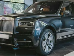 Azul Usado 2019 Rolls Royce Cullinan SUV | 447.900 €
