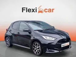 Negro Usado 2020 Toyota Yaris Hybrid Edition Berlina | 16.990 € (Super precio)