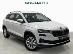 Blanco Usado 2023 Skoda Karoq Ambition SUV | 26.800 € (Un poco caro)