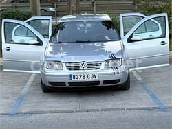 Gris / plata Usado 2003 VW Bora Highline Berlina | 3000 €