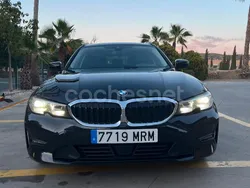 Negro Usado 2020 BMW 320 Familiar | 25.740 € (Precio justo)