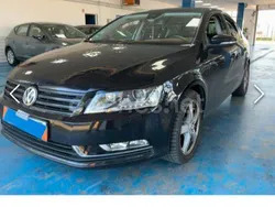 Negro Usado 2011 VW Passat Highline Berlina | 11.900 € (Un poco caro)