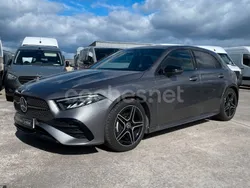 Gris / plata Nuevo 2024 Mercedes A200 Berlina | 40.890 € (Un poco caro)