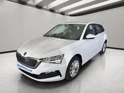 Blanco Usado 2023 Skoda Scala Ambition Utilitario | 17.850 € (Precio justo)