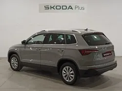Gris Usado 2024 Skoda Karoq Selection SUV | 26.800 € (Un poco caro)