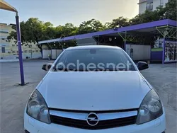 Blanco Usado 2010 Opel Astra GTC Sport Berlina | 4200 € (Precio justo)