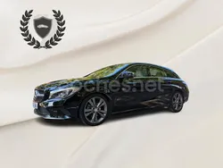 Negro Usado 2017 Mercedes CLA200 Shooting Brake Familiar | 16.995 € (Precio justo)