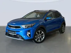 Azul Usado 2023 Kia Stonic Style SUV | 19.595 € (Un poco caro)