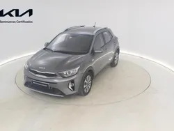 Usado 2024 Kia Stonic SUV | 17.759 € (Precio justo)