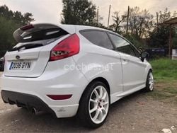 Blanco Usado 2010 Ford Fiesta Sport Utilitario | 6000 € (Precio justo)