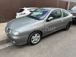 Gris / plata Usado 2002 Renault Mégane II Dynamique Berlina | 2650 € (Precio justo)