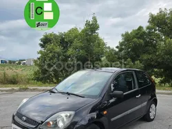 Negro Usado 2007 Ford Fiesta Ambiente Utilitario | 3990 € (Precio justo)
