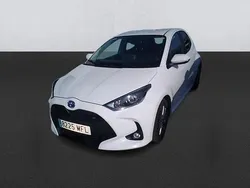 Usado 2023 Toyota Yaris Hybrid Active | 18.600 € (Buen precio)